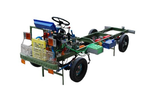 東風(fēng)EQ1118G型透明整車(chē)教學(xué)模型